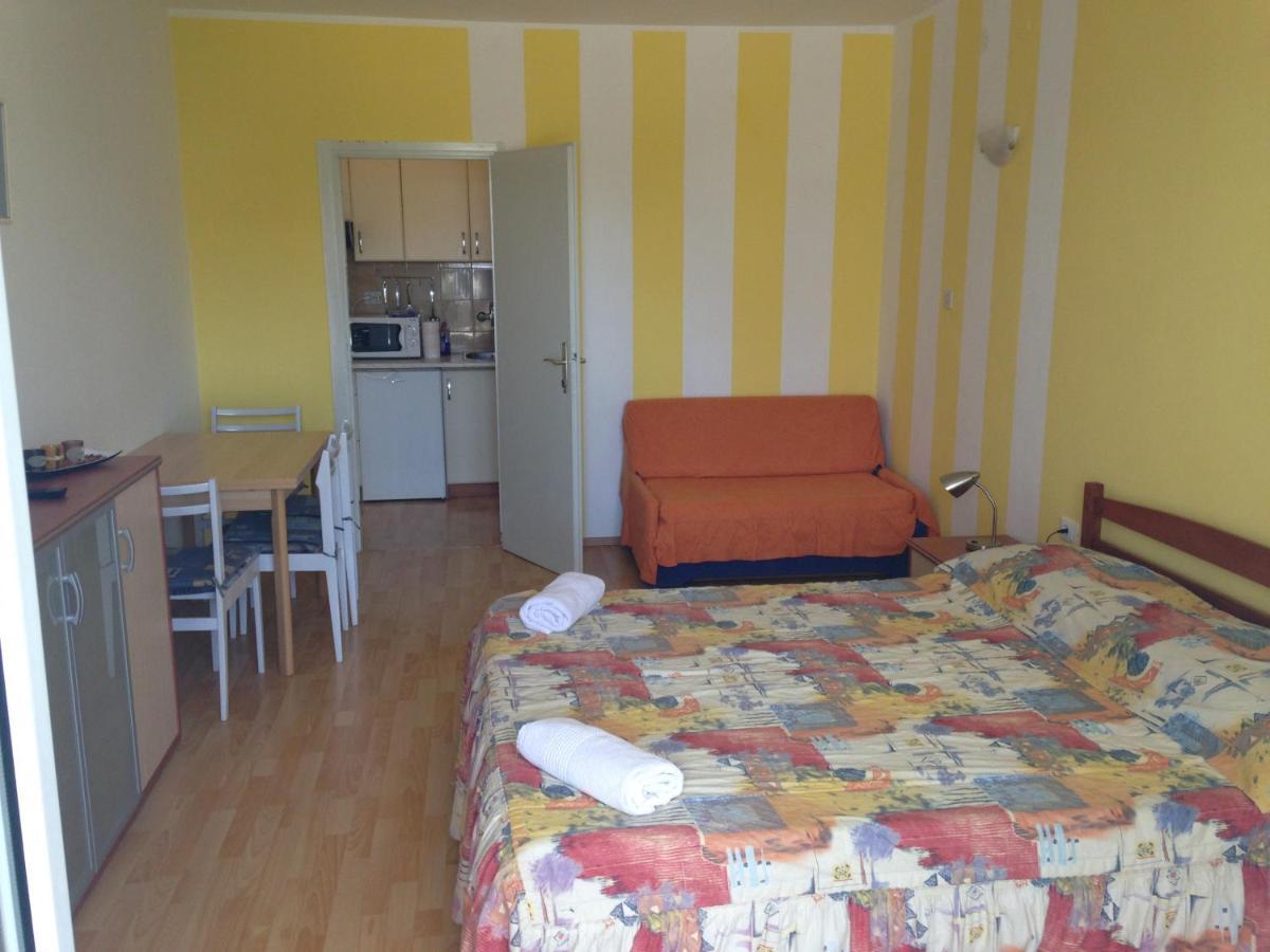 Apartman Alexandra Porec Exterior photo